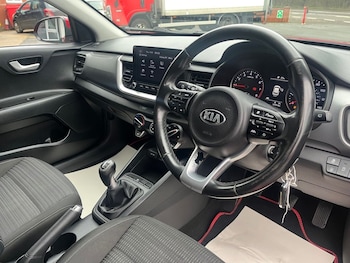 Used Kia Stonic 2021 for sale - 78422479: Photo