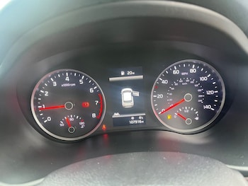 Used Kia Stonic 2021 for sale - 78422479: Photo