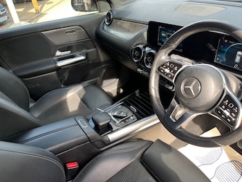 Used Mercedes-Benz GLA 2021 for sale - 78422440: Photo