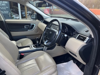 Used Land Rover Discovery Sport 2016 for sale - 78422442: Photo