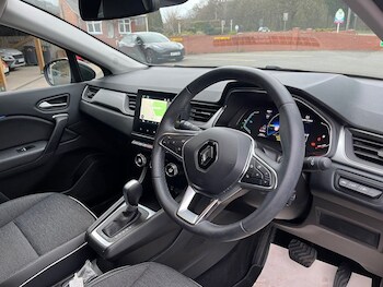 Used Renault Captur 2023 for sale - 78422511: Photo