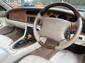 Used Jaguar XKR 2000 for sale - 78422527: Photo