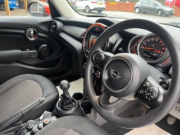 Used MINI Hatch 2019 for sale - 78422460: Photo