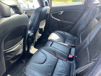 Used Volvo V40 2017 for sale - 78422559: Photo