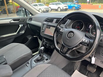 Used Volkswagen Tiguan 2017 for sale - 78943365: Photo