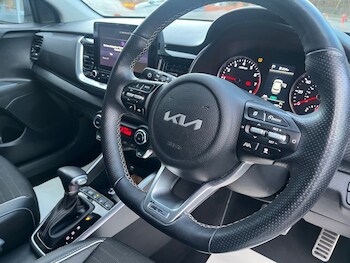 Used Kia Stonic 2023 for sale - 78422484: Photo