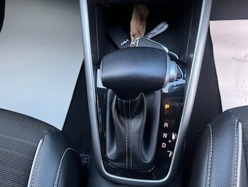 Used Kia Stonic 2023 for sale - 78422484: Photo