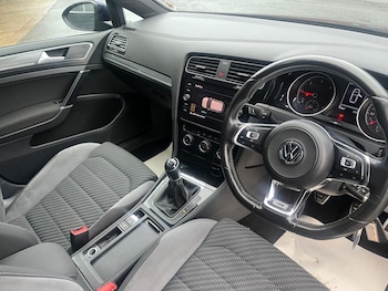 Used Volkswagen Golf 2019 for sale - 78644939: Photo