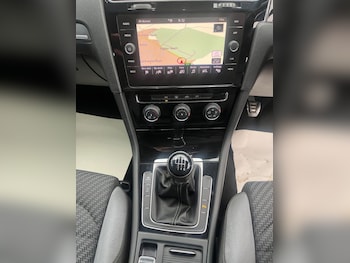 Used Volkswagen Golf 2019 for sale - 78644939: Photo