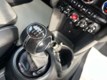 Used MINI Hatch 2018 for sale - 74470073: Photo