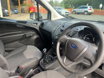 Used Ford Transit Courier 2023 for sale - 78781044: Photo