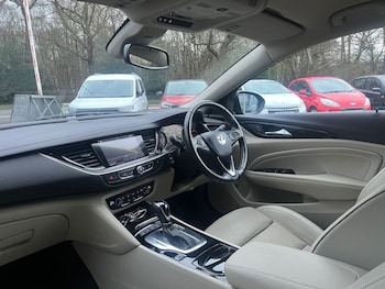 Used Vauxhall Insignia 2018 for sale - 78422517: Photo