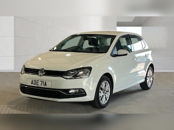 Used Volkswagen Polo 2015 for sale - 78738597: Photo