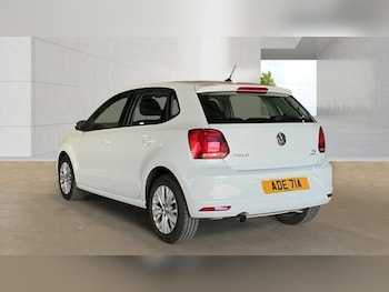 Used Volkswagen Polo 2015 for sale - 78738597: Photo