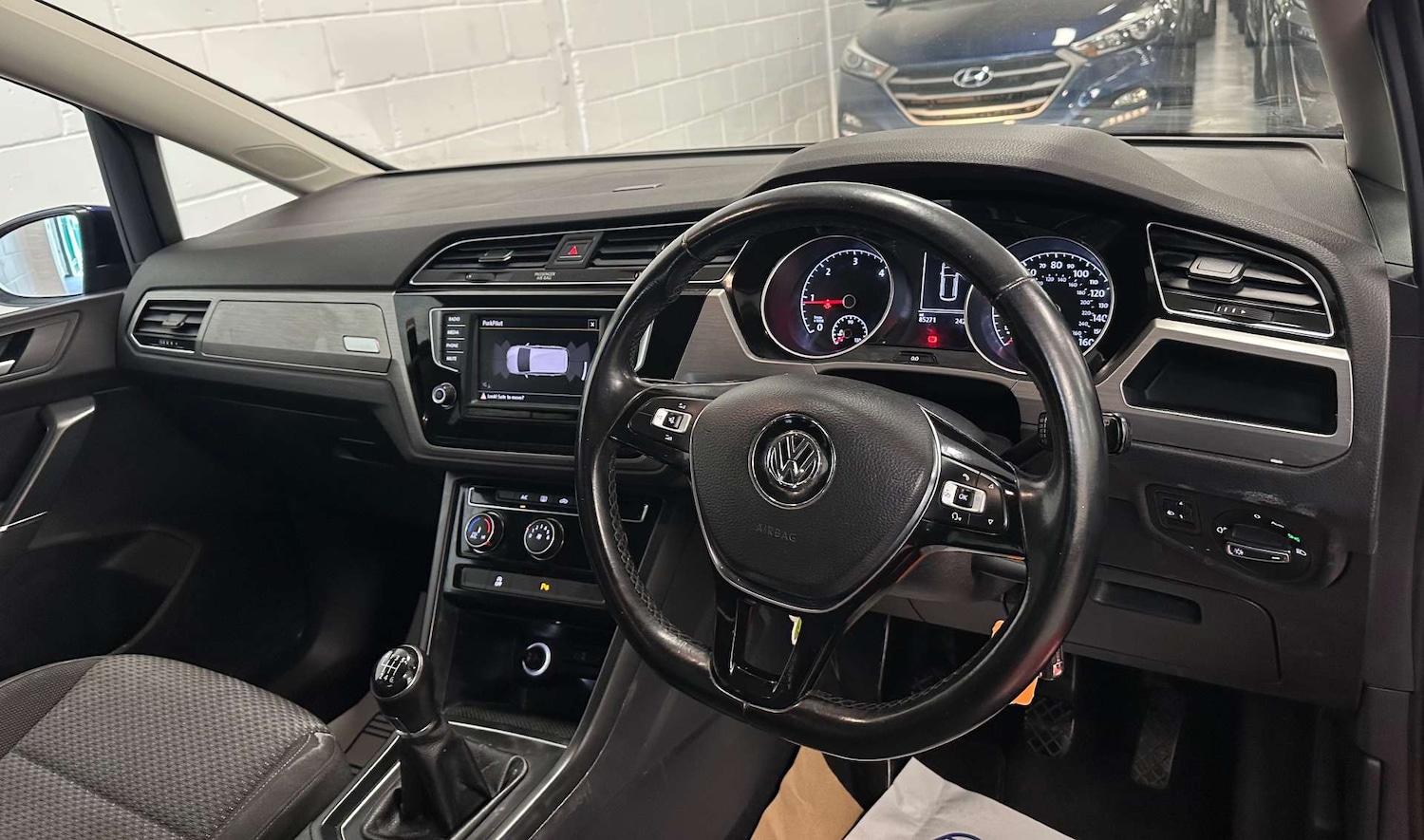 Used Volkswagen Touran 2016 for sale - 78201084: Photo 17