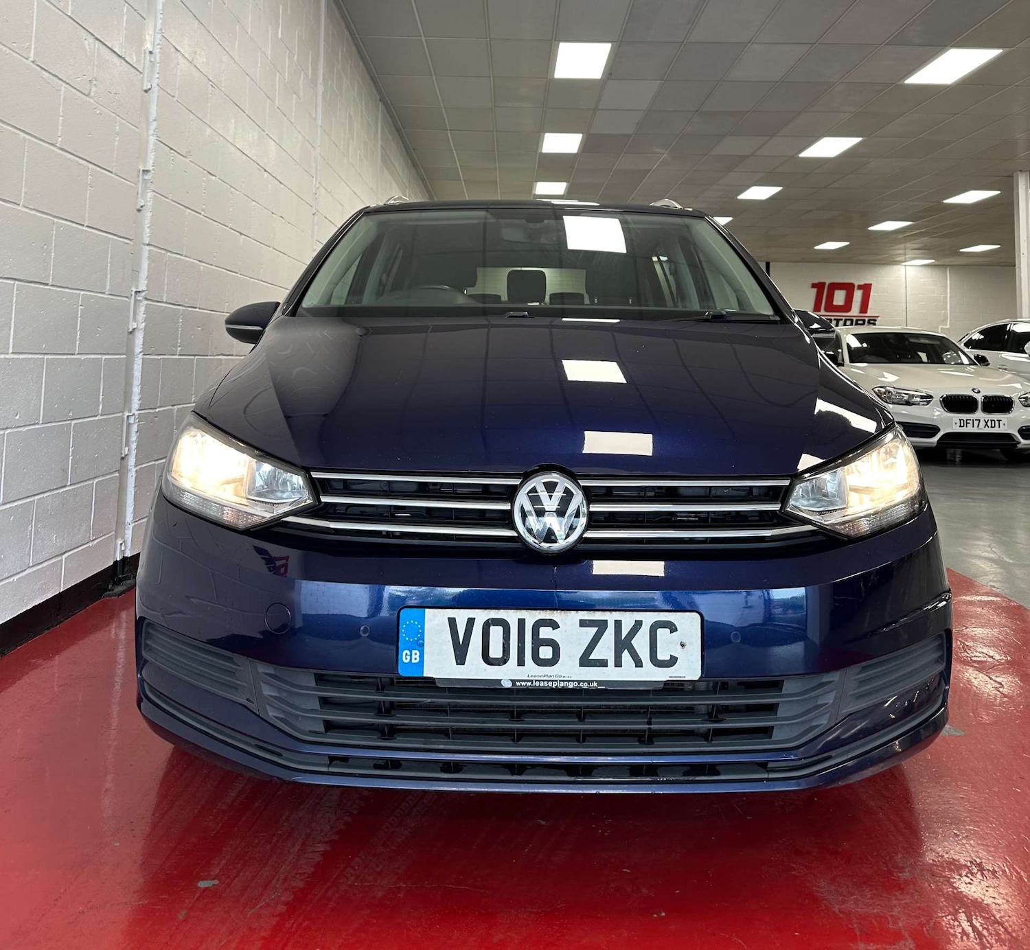 Used Volkswagen Touran 2016 for sale - 78201084: Photo 2