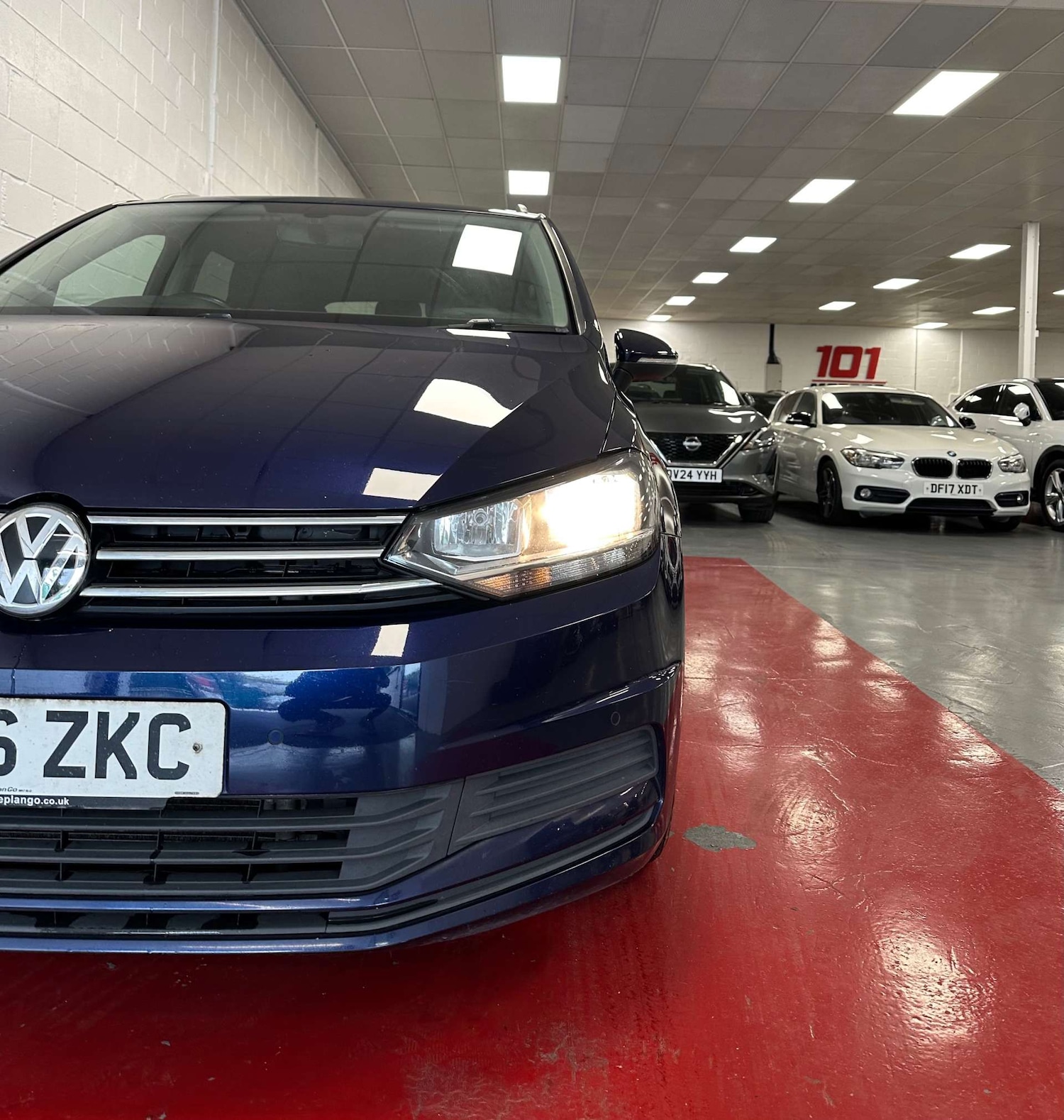 Used Volkswagen Touran 2016 for sale - 78201084: Photo 3