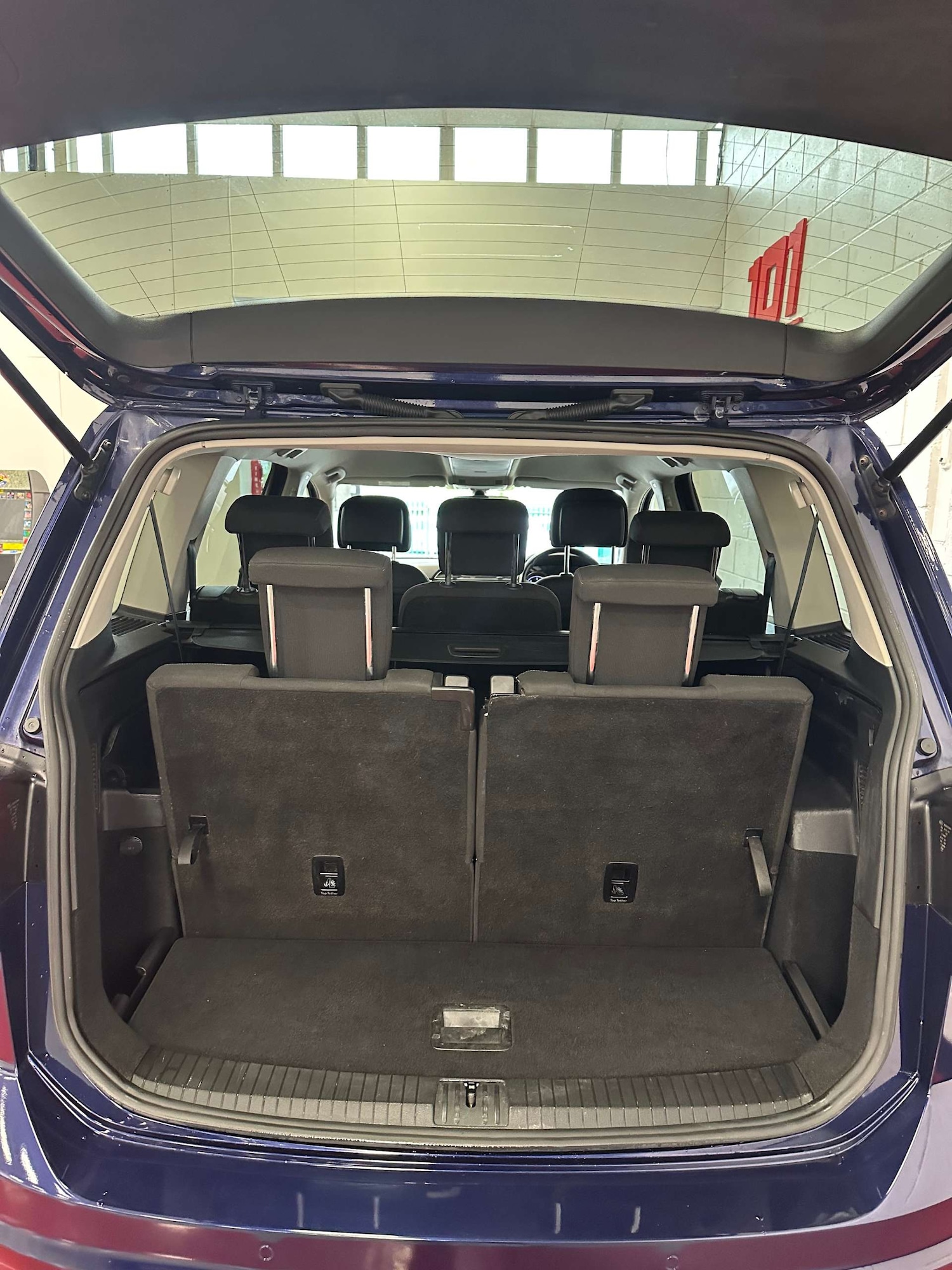 Used Volkswagen Touran 2016 for sale - 78201084: Photo 8