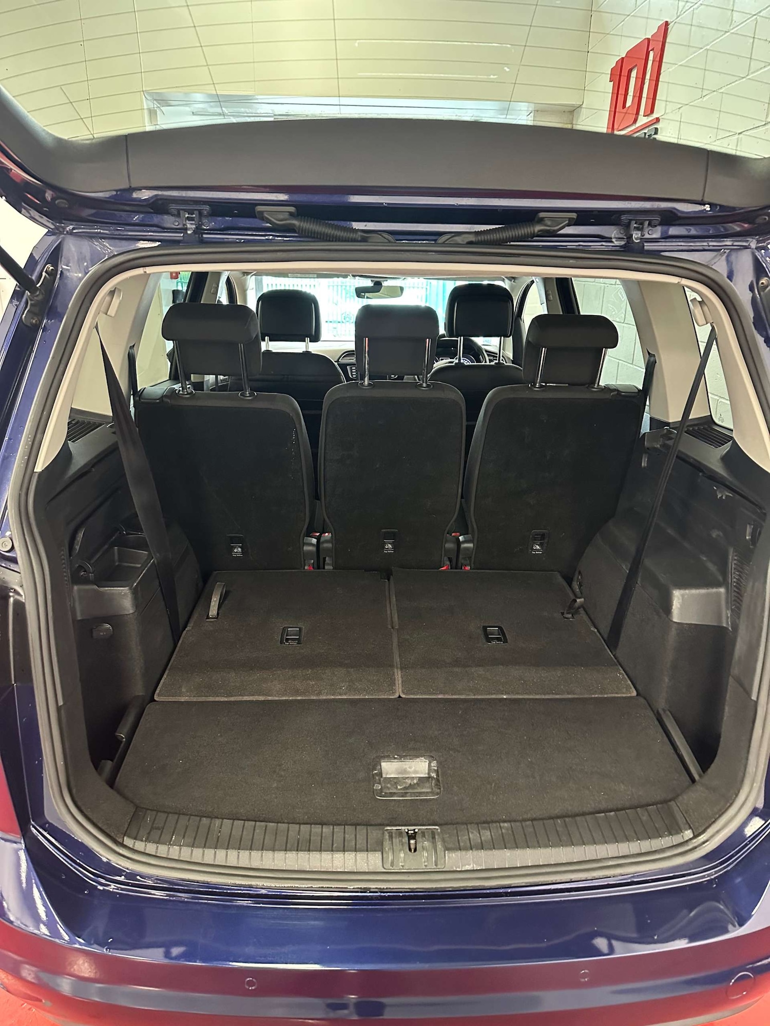 Used Volkswagen Touran 2016 for sale - 78201084: Photo 9