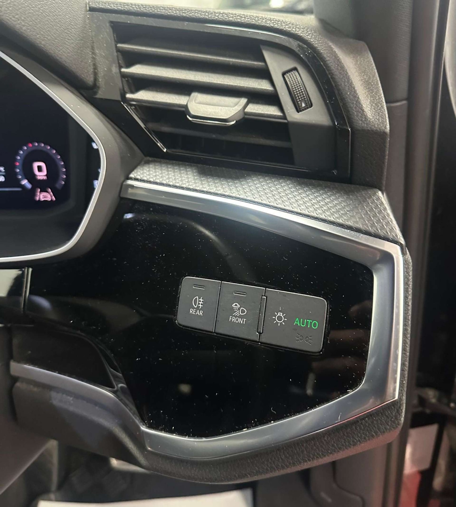 Used Audi Q3 2020 for sale - 78106656: Photo 29