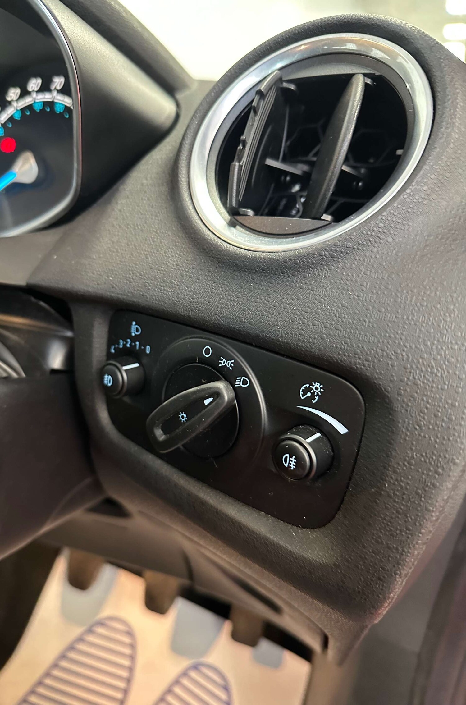 Used Ford Fiesta 2016 for sale - 78106751: Photo 25