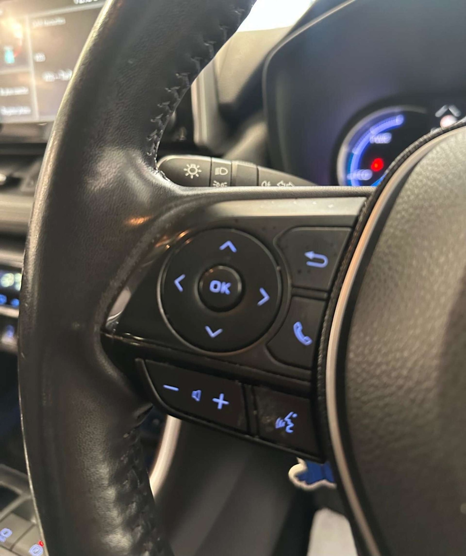 Used Toyota RAV4 2020 for sale - 78106790: Photo 31