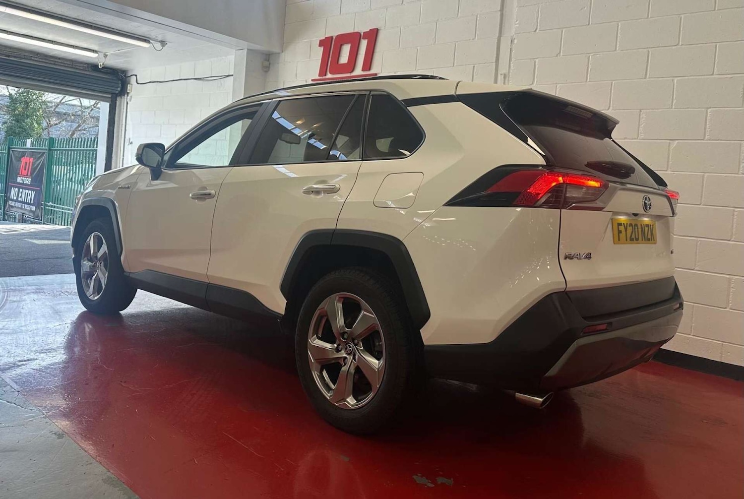 Used Toyota RAV4 2020 for sale - 78106790: Photo 6