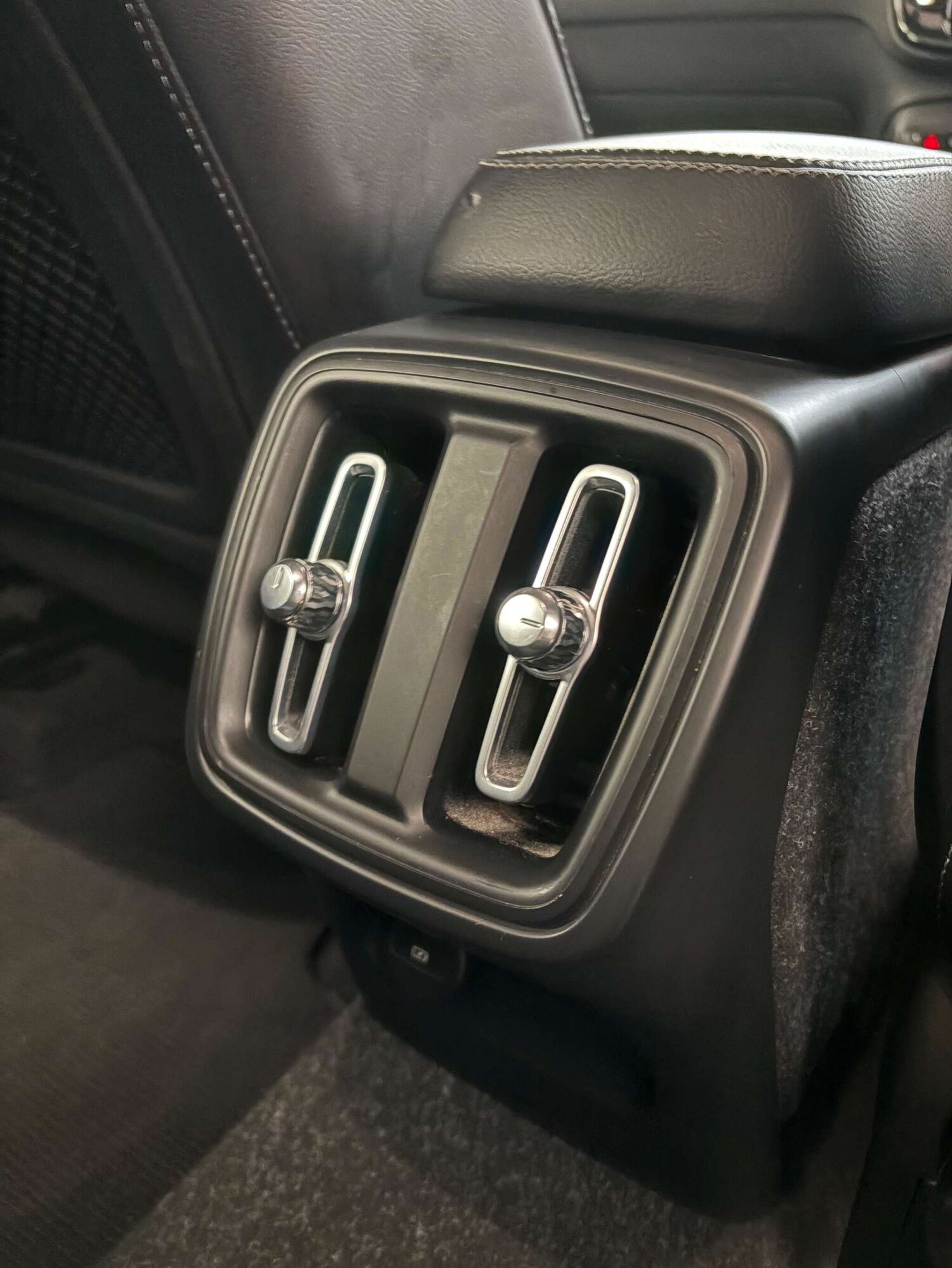 Used Volvo XC40 2021 for sale - 78106792: Photo 31