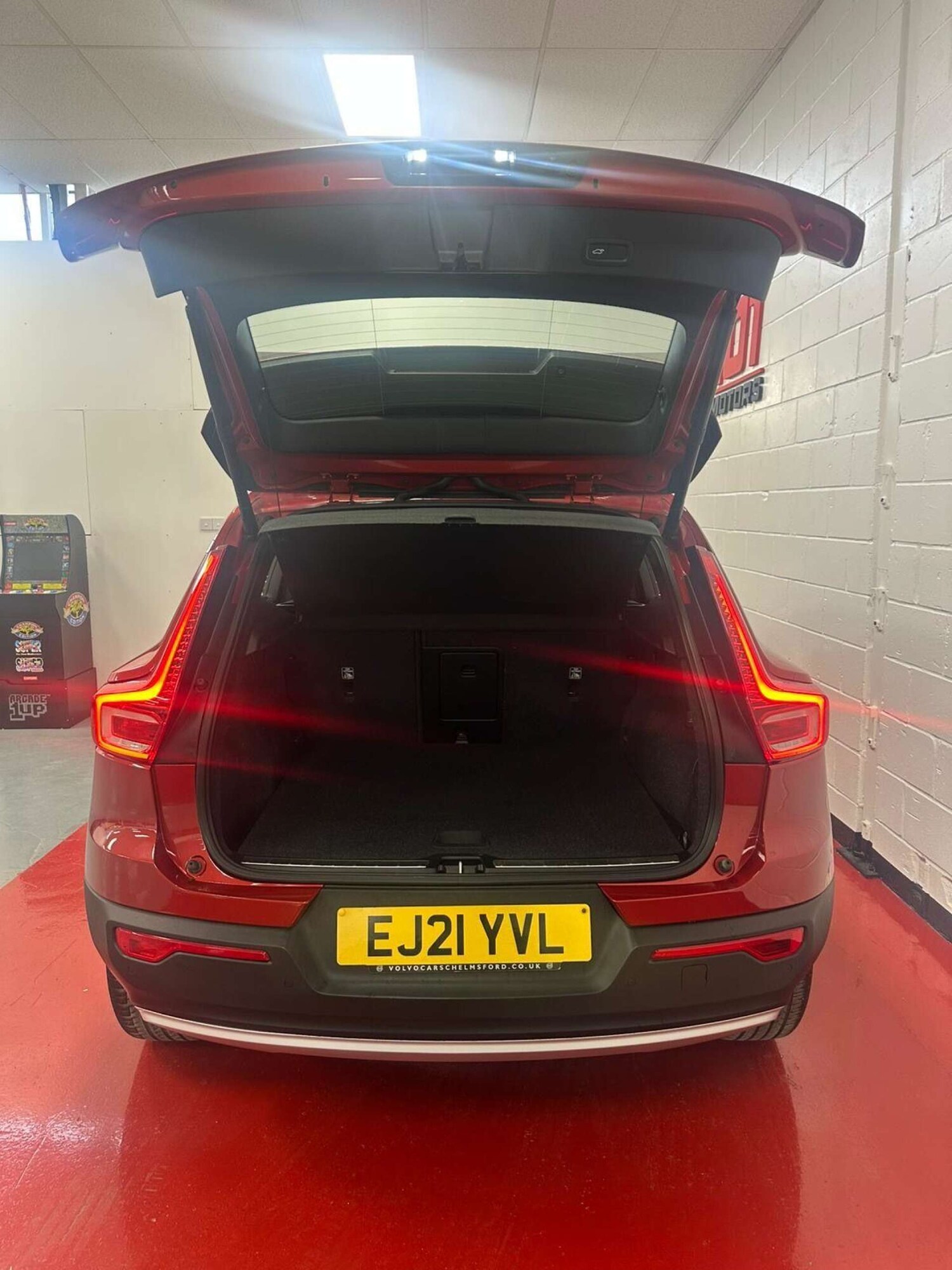 Used Volvo XC40 2021 for sale - 78106792: Photo 8