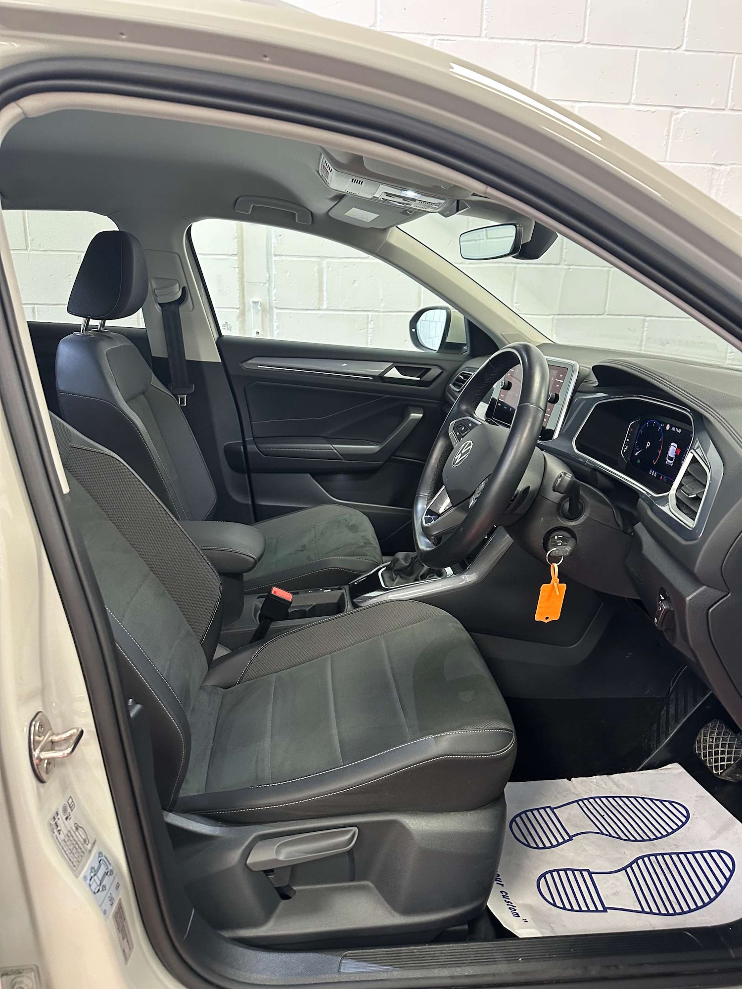 Used Volkswagen T-Roc 2024 for sale - 78106729: Photo 12