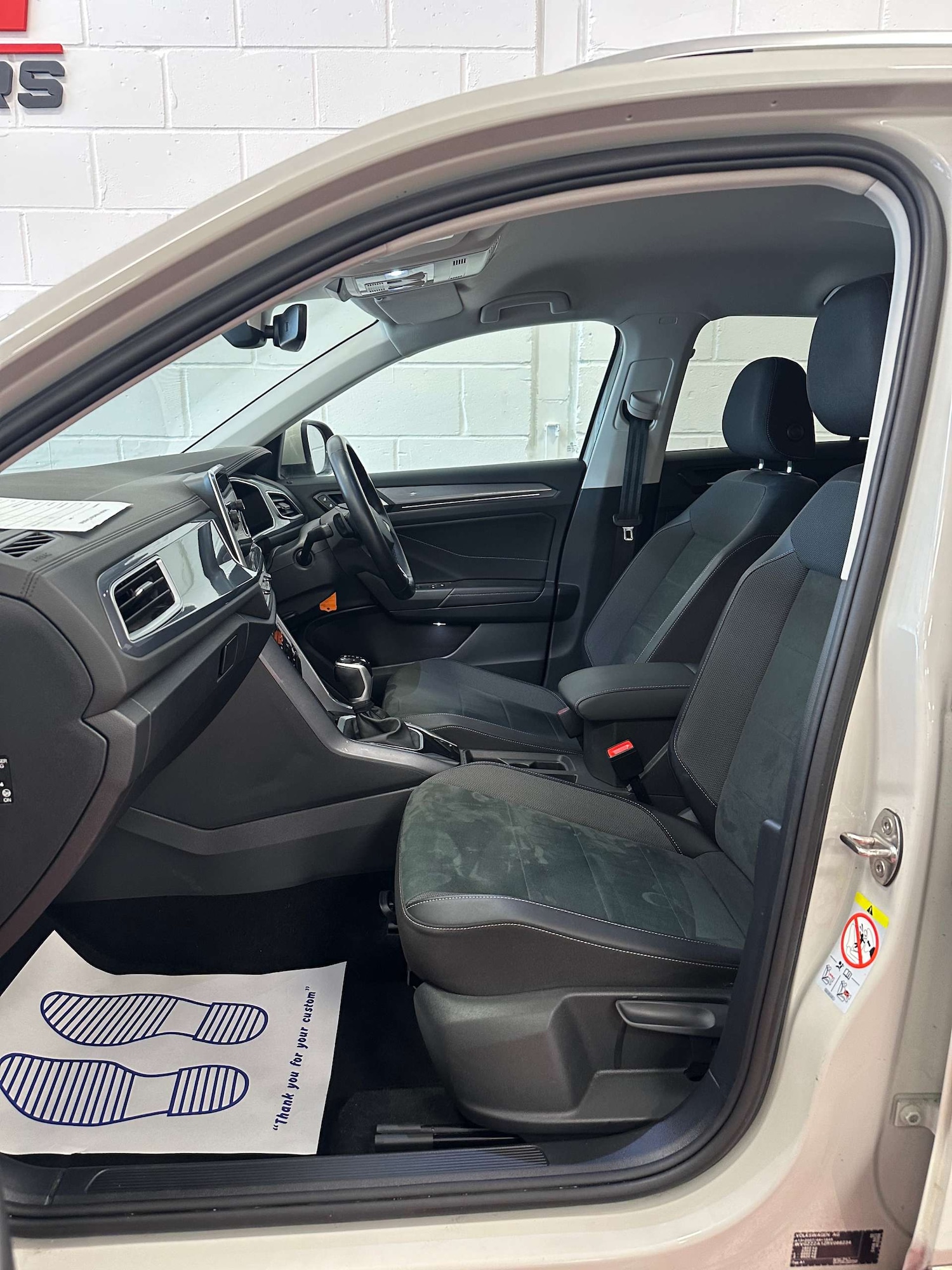 Used Volkswagen T-Roc 2024 for sale - 78106729: Photo 13