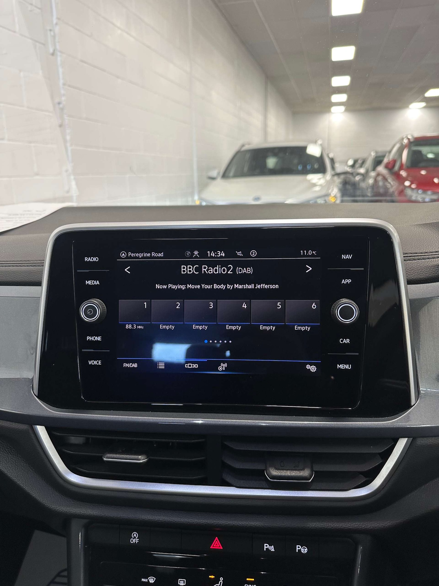 Used Volkswagen T-Roc 2024 for sale - 78106729: Photo 24