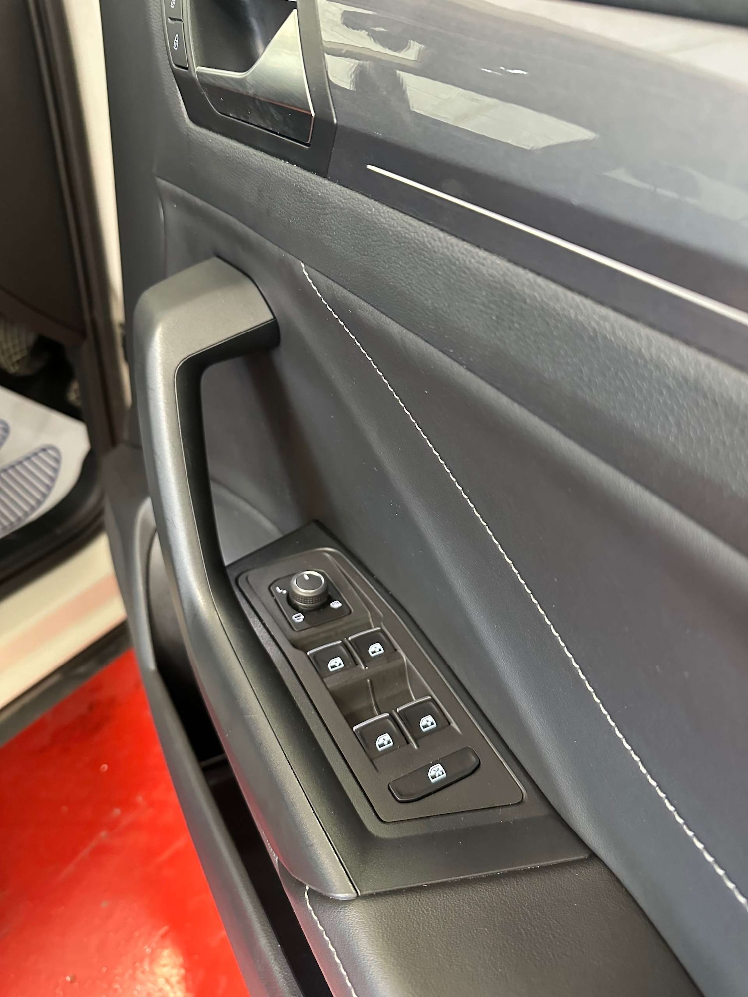 Used Volkswagen T-Roc 2024 for sale - 78106729: Photo 32