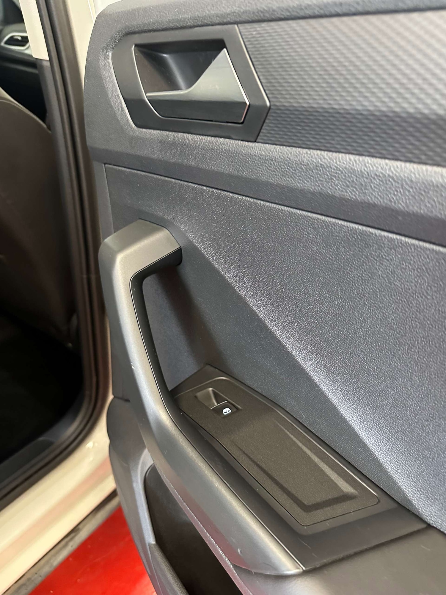 Used Volkswagen T-Roc 2024 for sale - 78106729: Photo 33