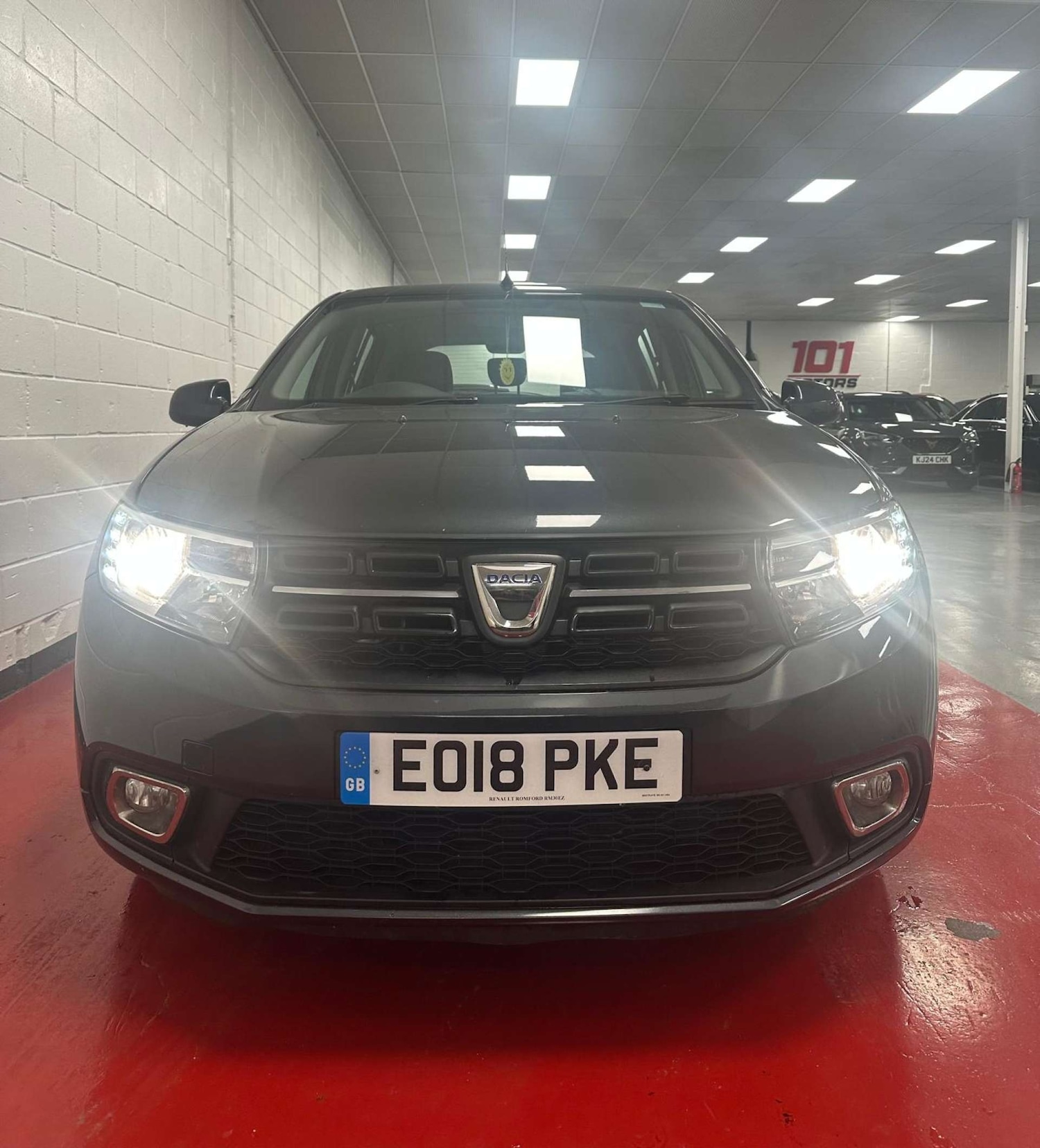 Used Dacia Sandero 2018 for sale - 78106732: Photo 2