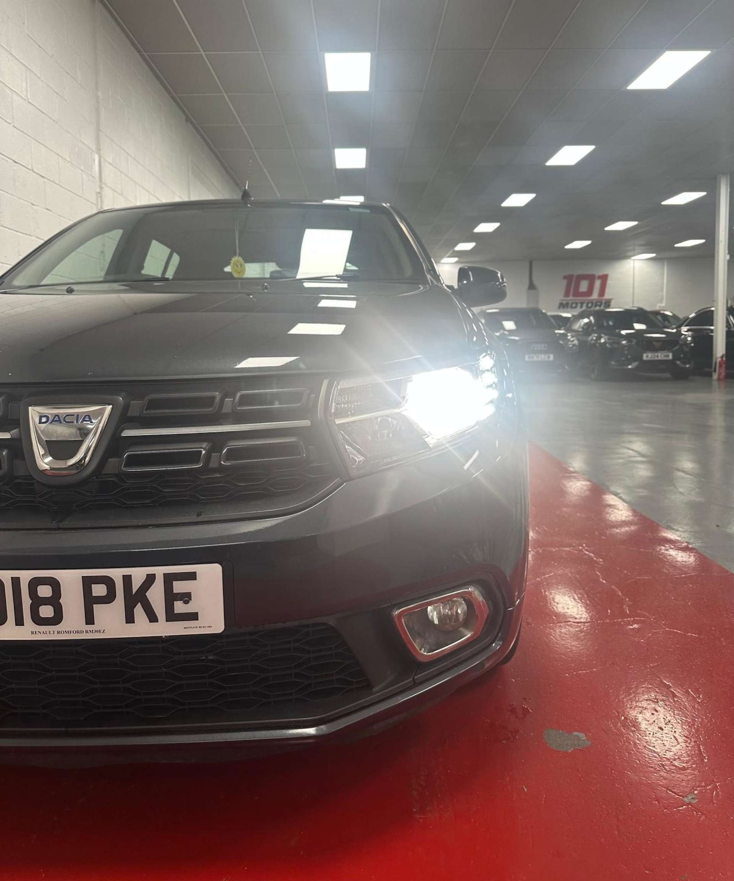 Used Dacia Sandero 2018 for sale - 78106732: Photo 3