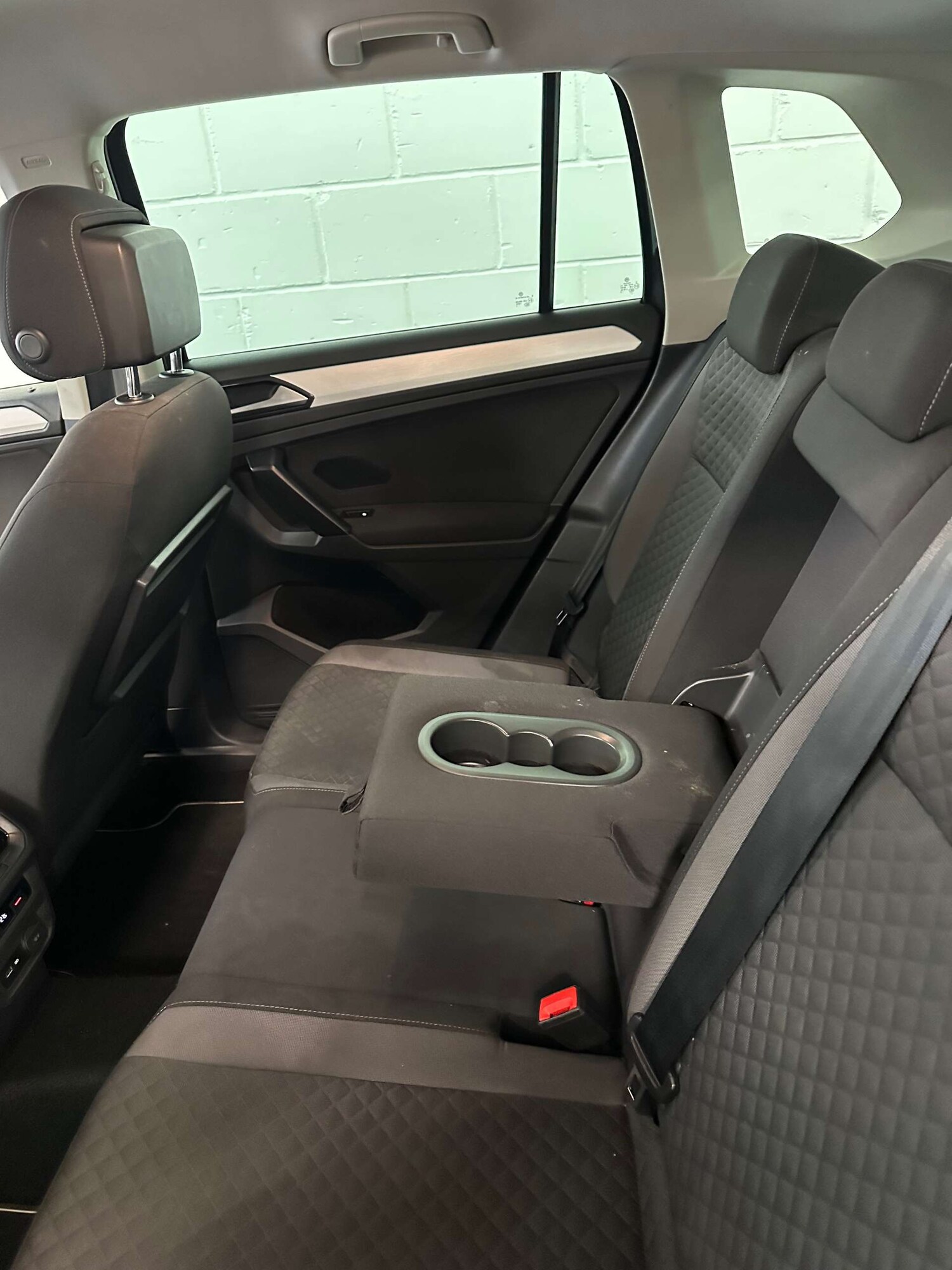 Used Volkswagen Tiguan 2018 for sale - 78106654: Photo 17