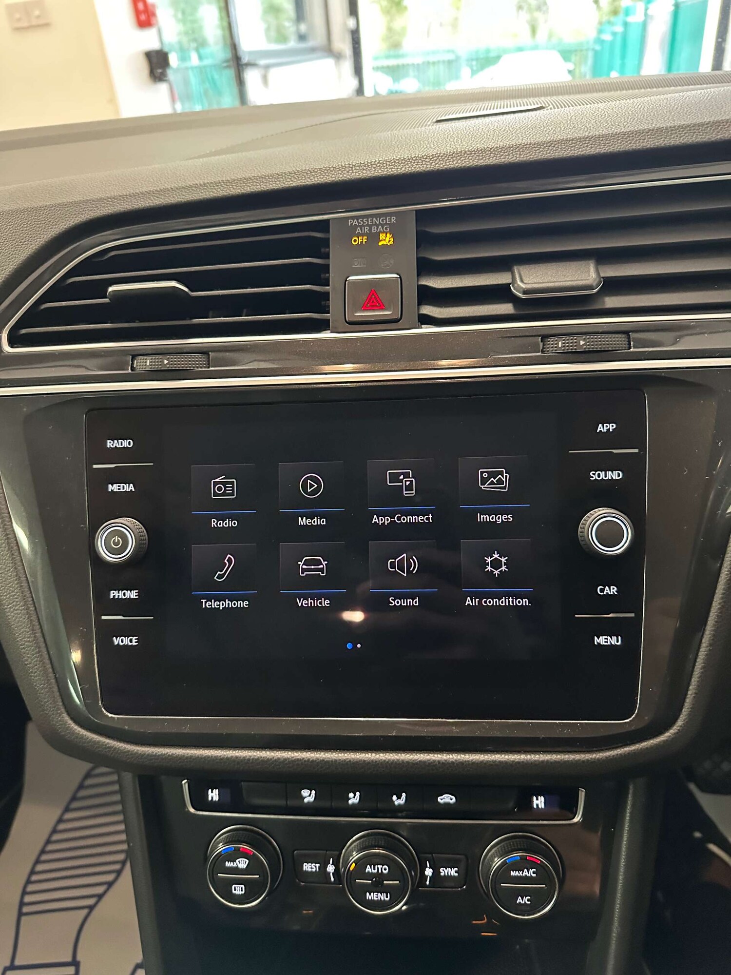 Used Volkswagen Tiguan 2018 for sale - 78106654: Photo 21