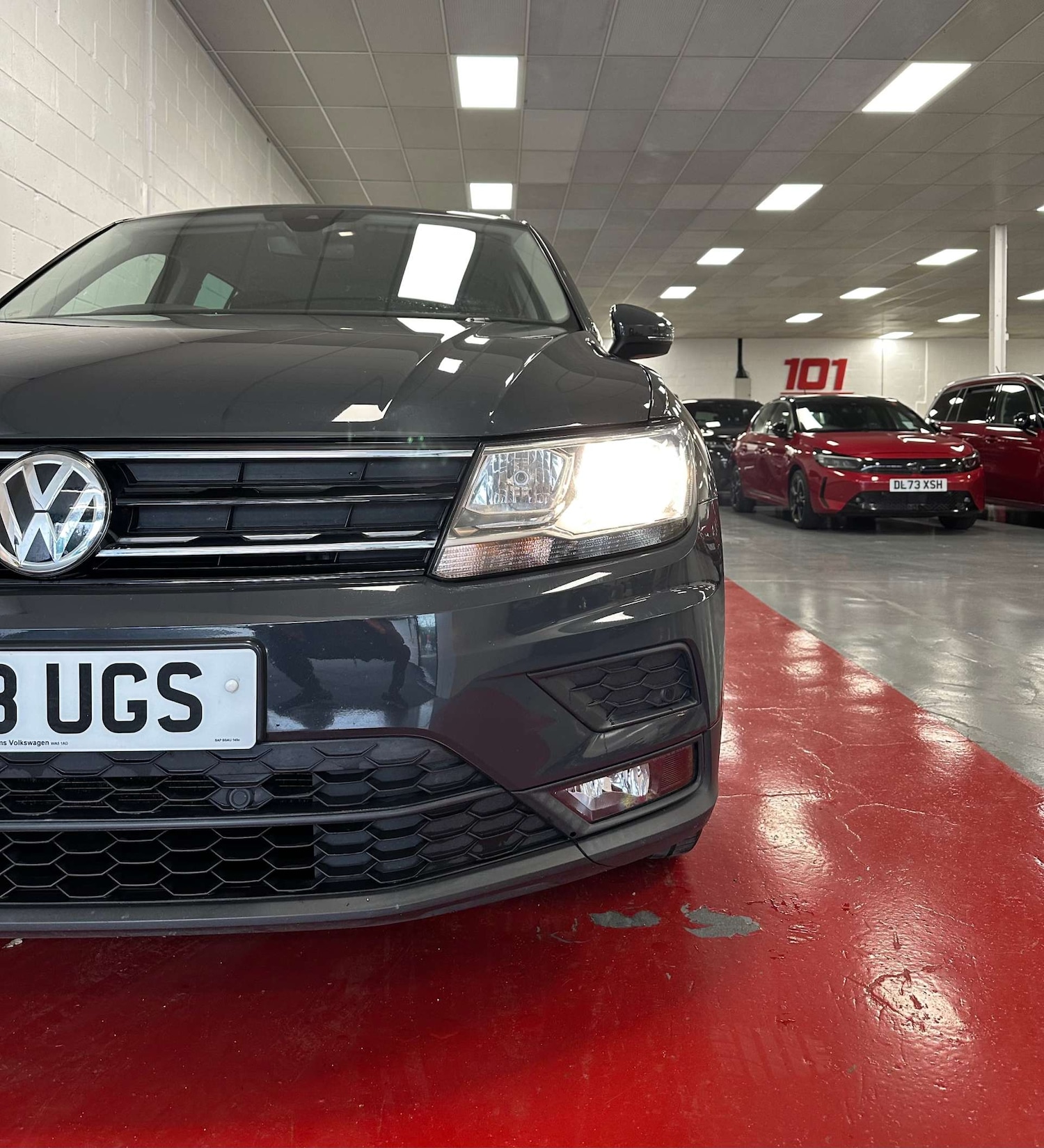 Used Volkswagen Tiguan 2018 for sale - 78106654: Photo 3