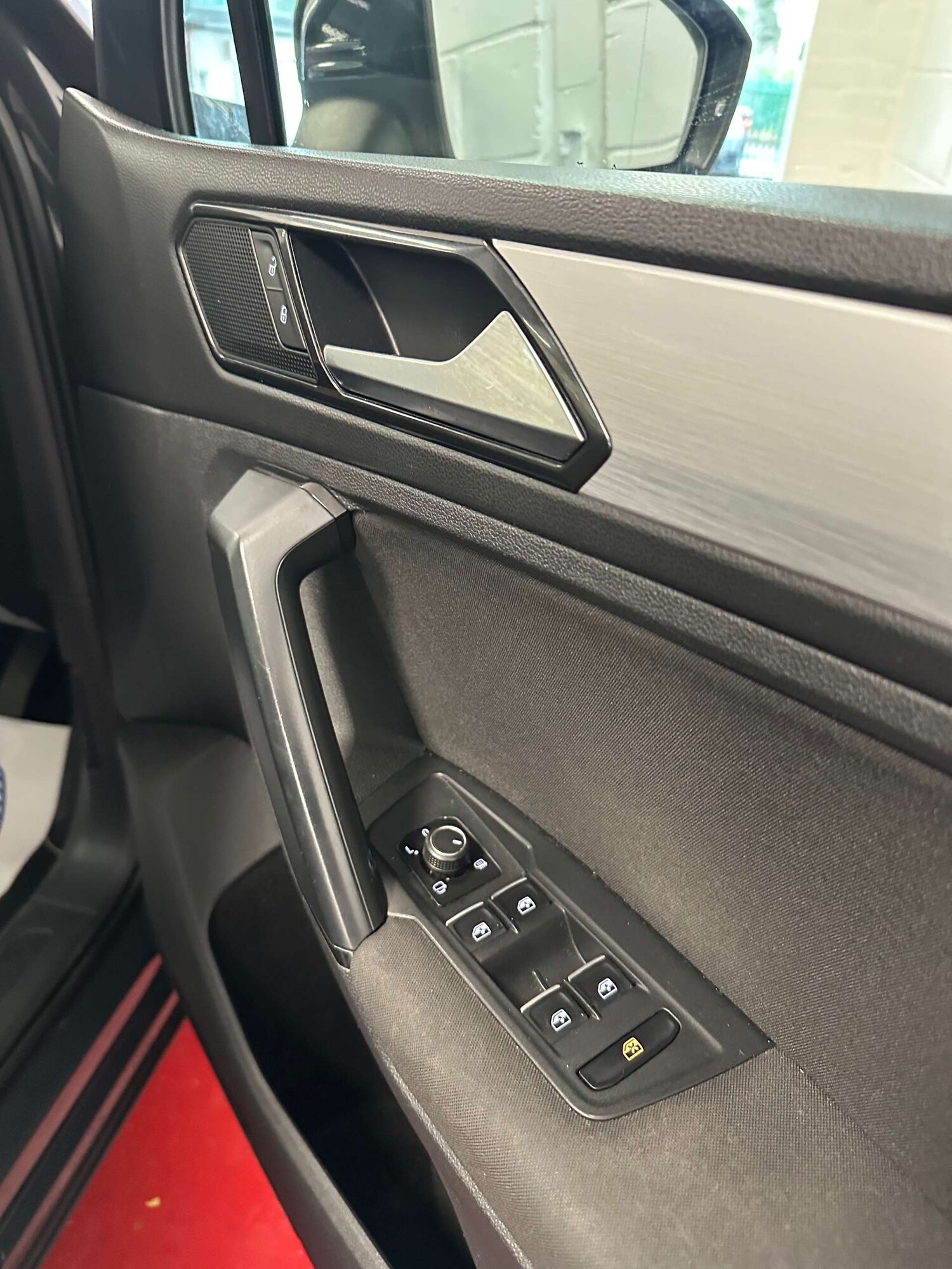 Used Volkswagen Tiguan 2018 for sale - 78106654: Photo 30