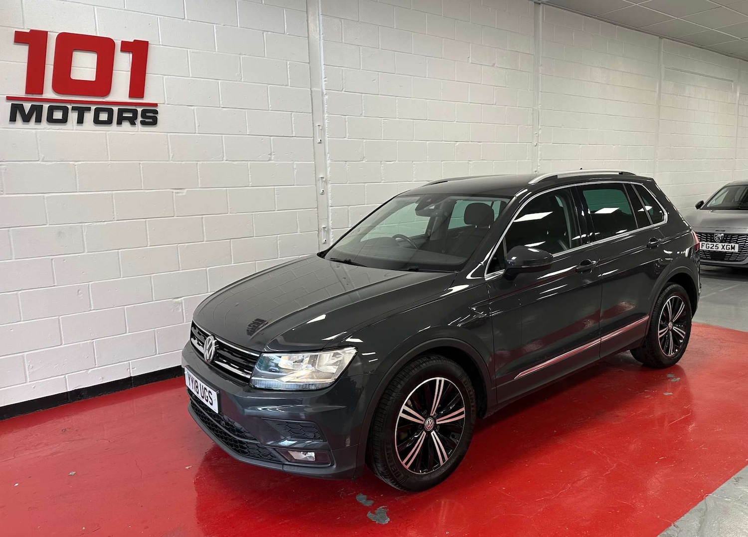 Used Volkswagen Tiguan 2018 for sale - 78106654: Photo 4