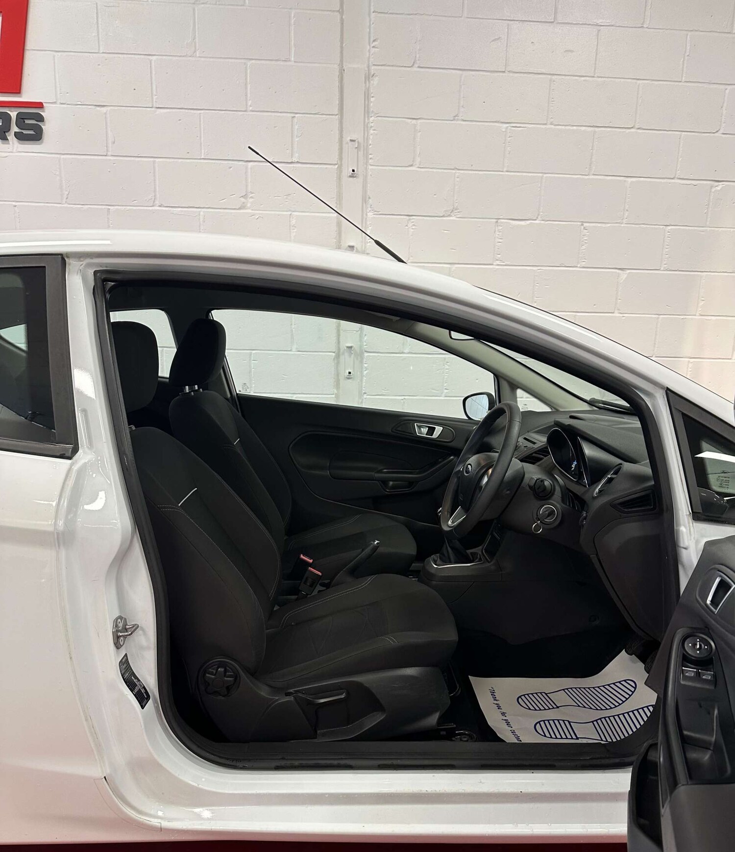 Used Ford Fiesta 2013 for sale - 78124717: Photo 12