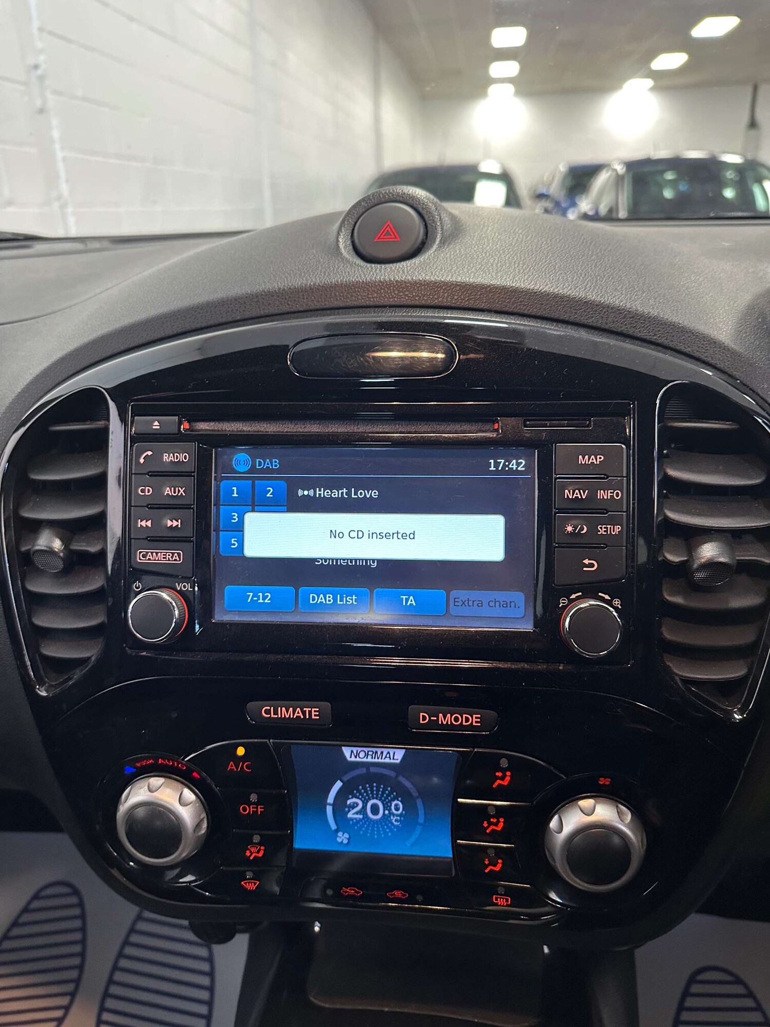 Used Nissan Juke 2016 for sale - 78112460: Photo 23