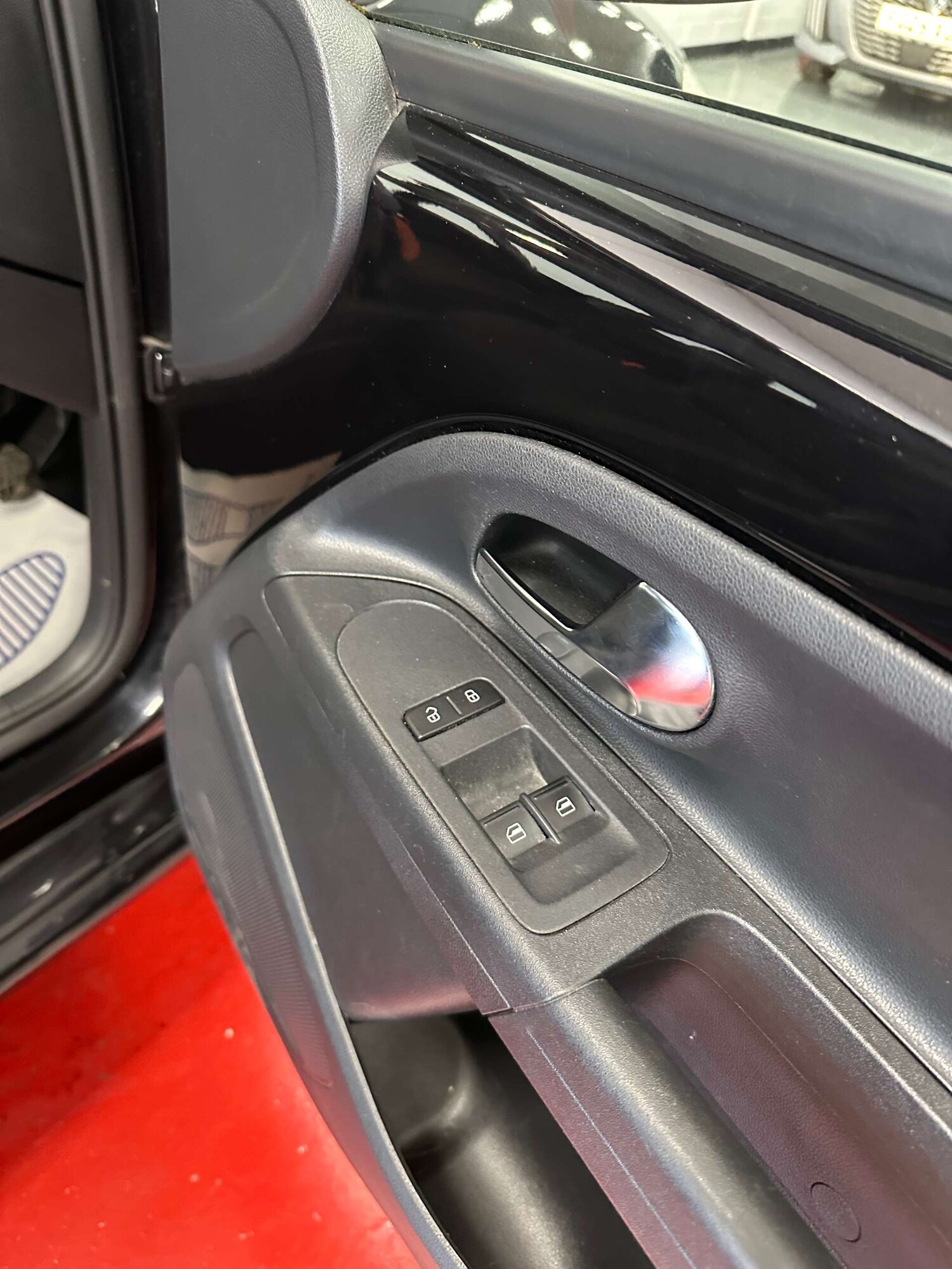 Used Volkswagen up! 2017 for sale - 78106736: Photo 21