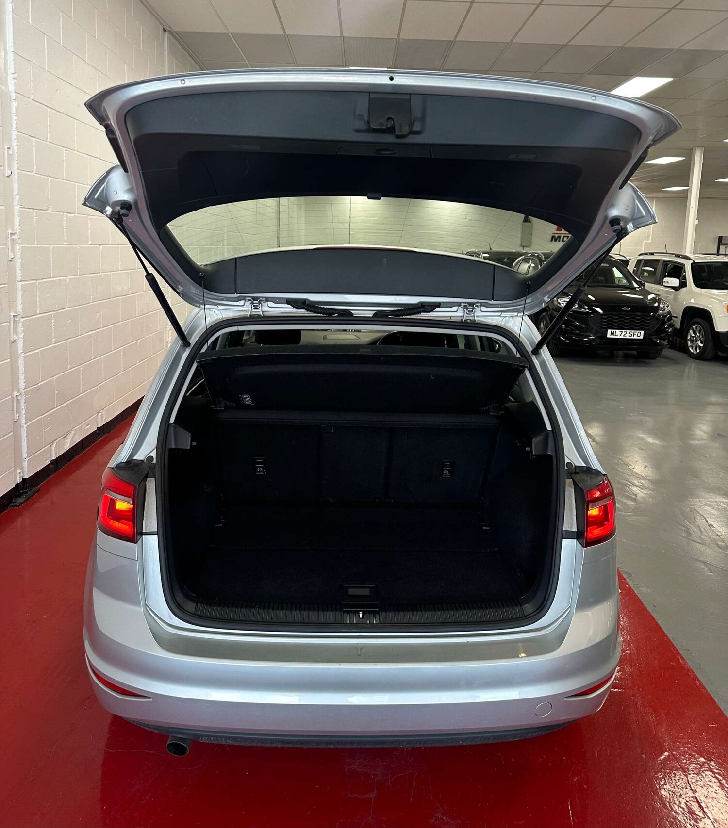 Used Volkswagen Golf SV 2016 for sale - 78106760: Photo 8