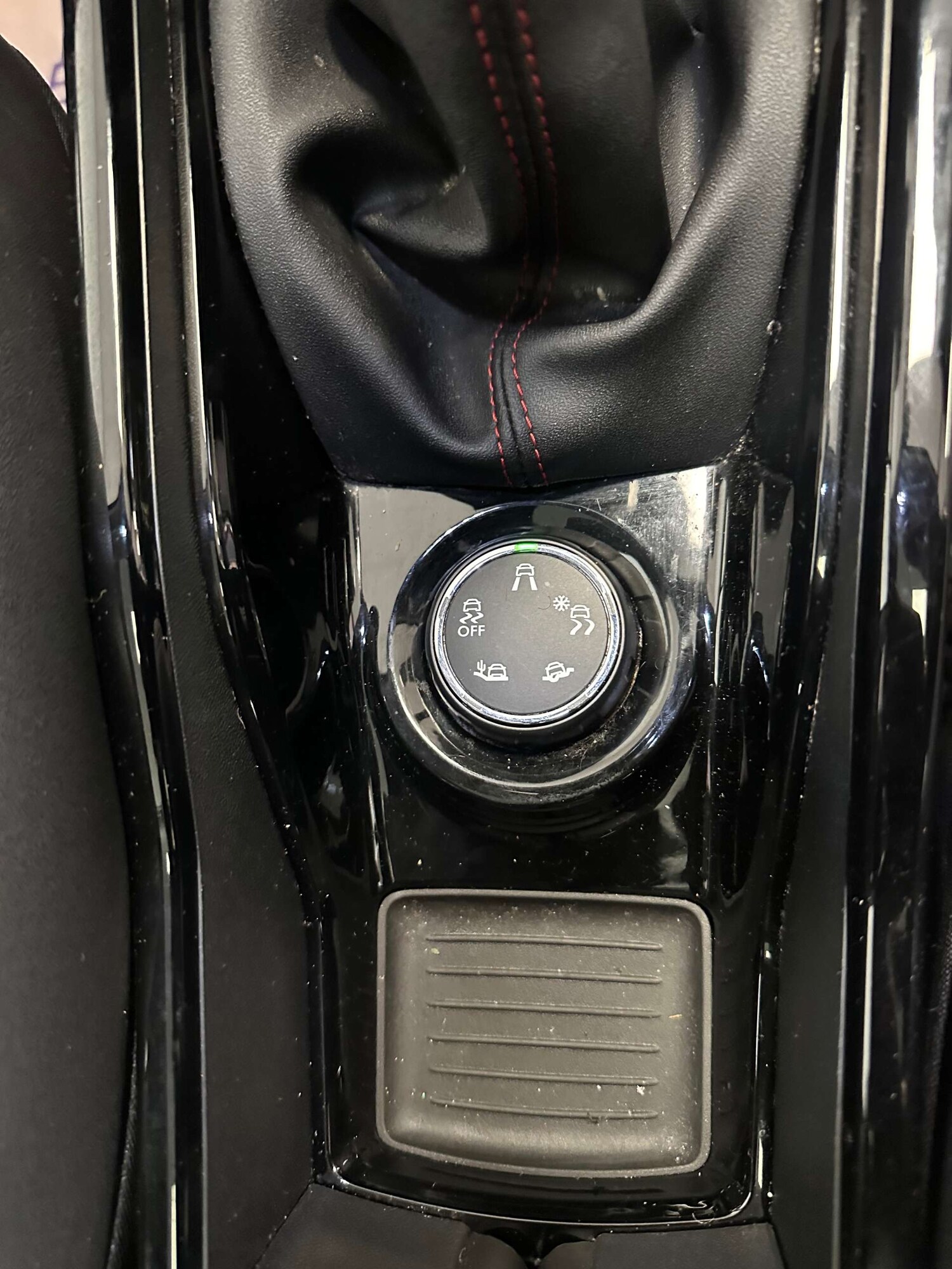 Used Peugeot 2008 2017 for sale - 78106727: Photo 28