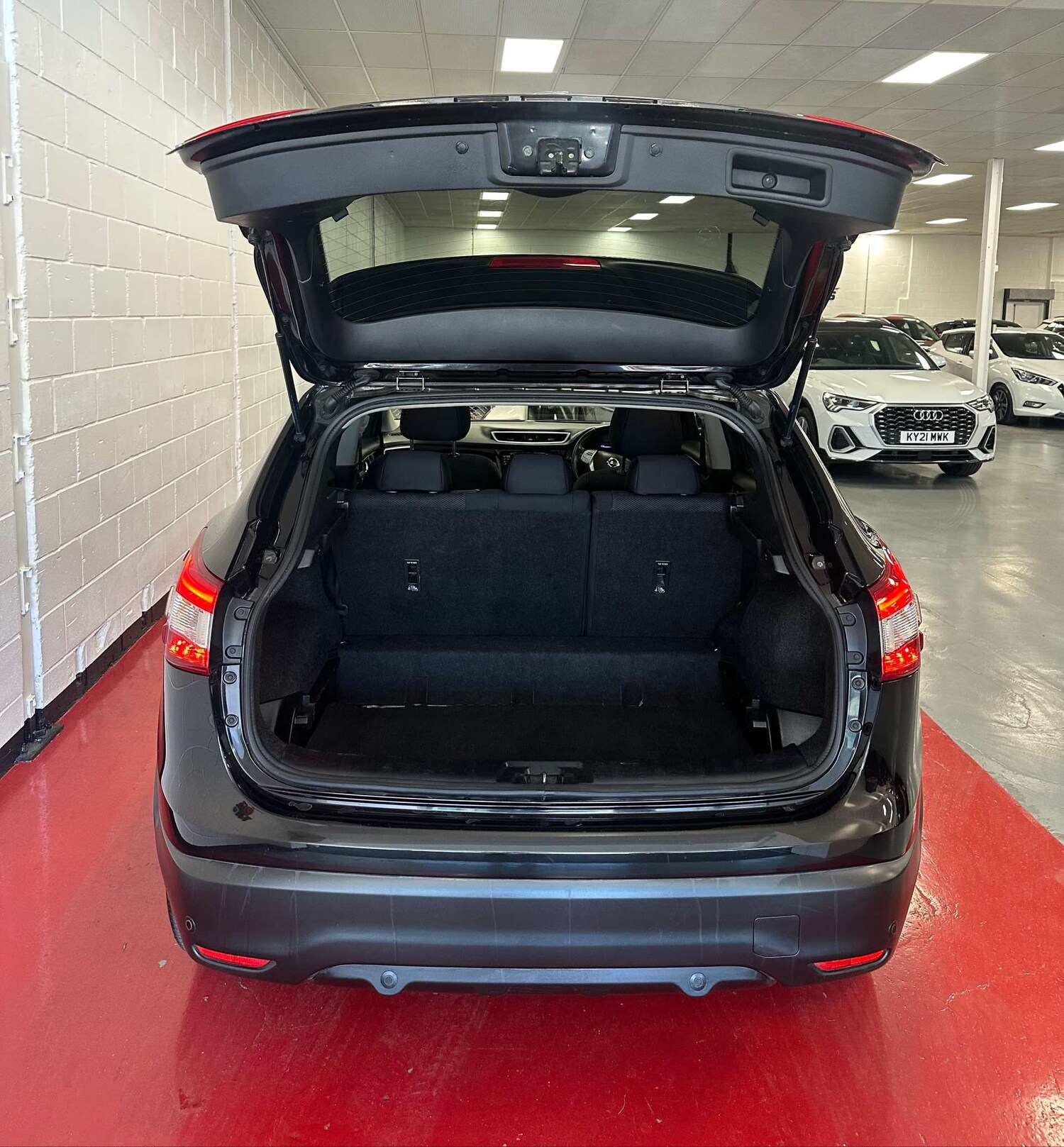 Used Nissan Qashqai 2017 for sale - 78106731: Photo 10