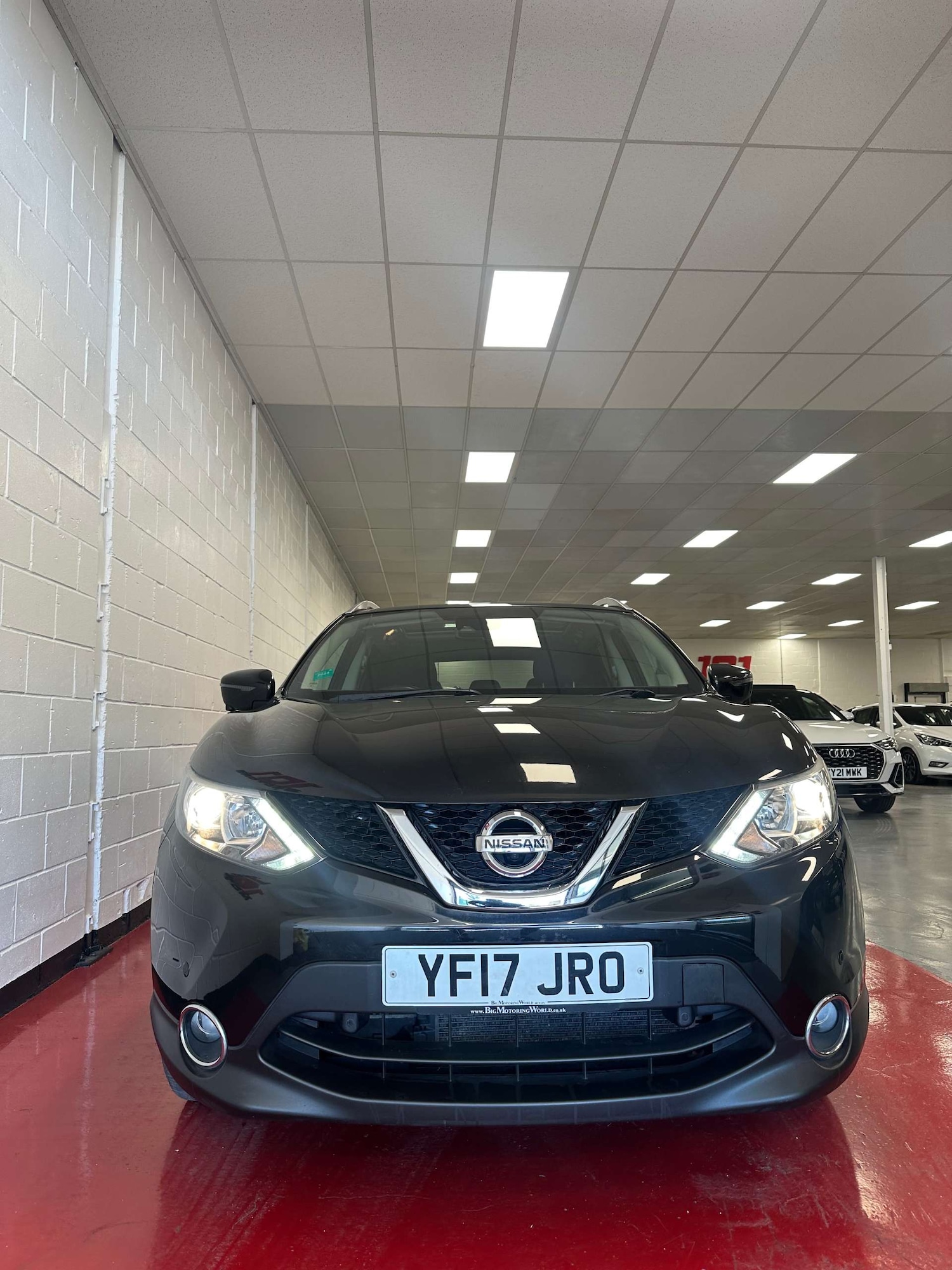 Used Nissan Qashqai 2017 for sale - 78106731: Photo 2