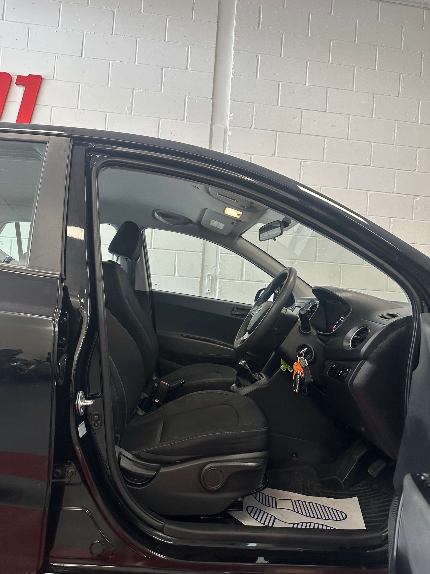 Used Hyundai i10 2018 for sale - 78198757: Photo 13