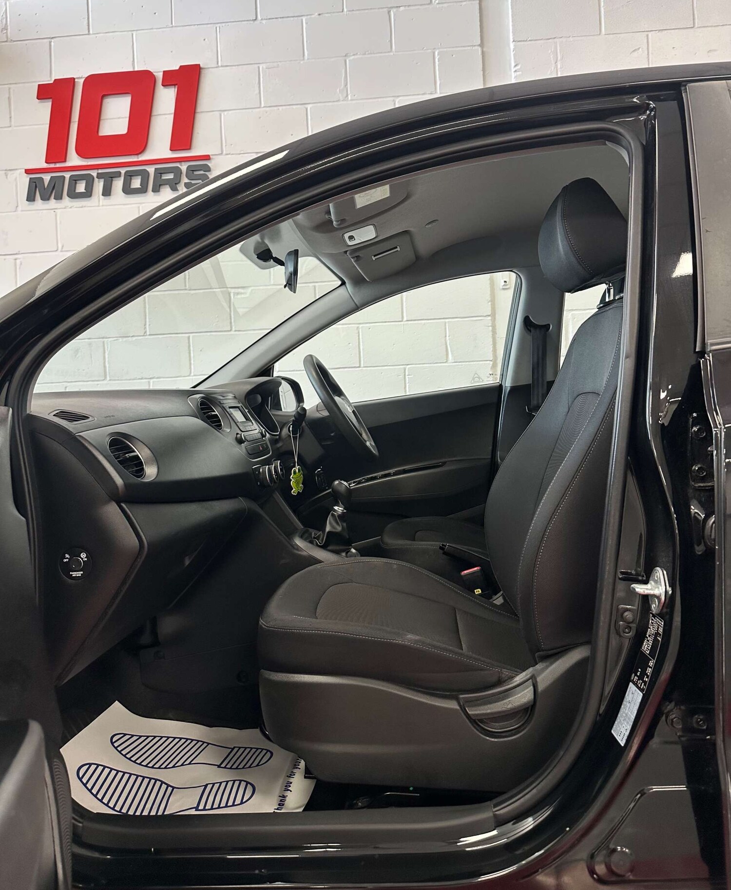 Used Hyundai i10 2018 for sale - 78198757: Photo 14